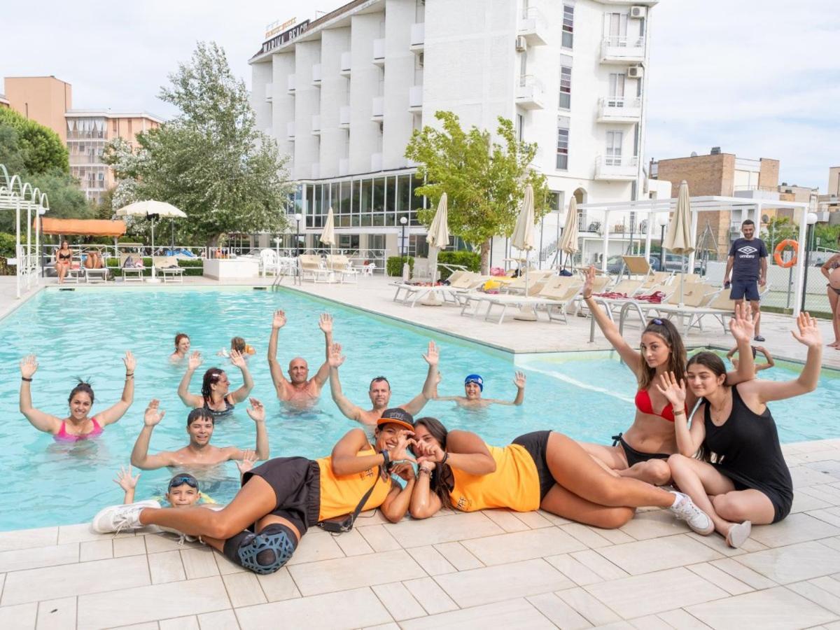 Hotel Marina Beach - Azzurro Club Ravenne Extérieur photo