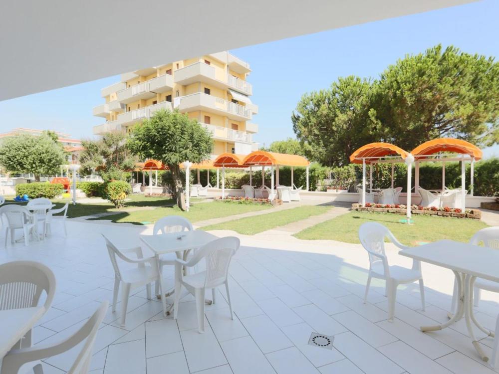 Hotel Marina Beach - Azzurro Club Ravenne Extérieur photo