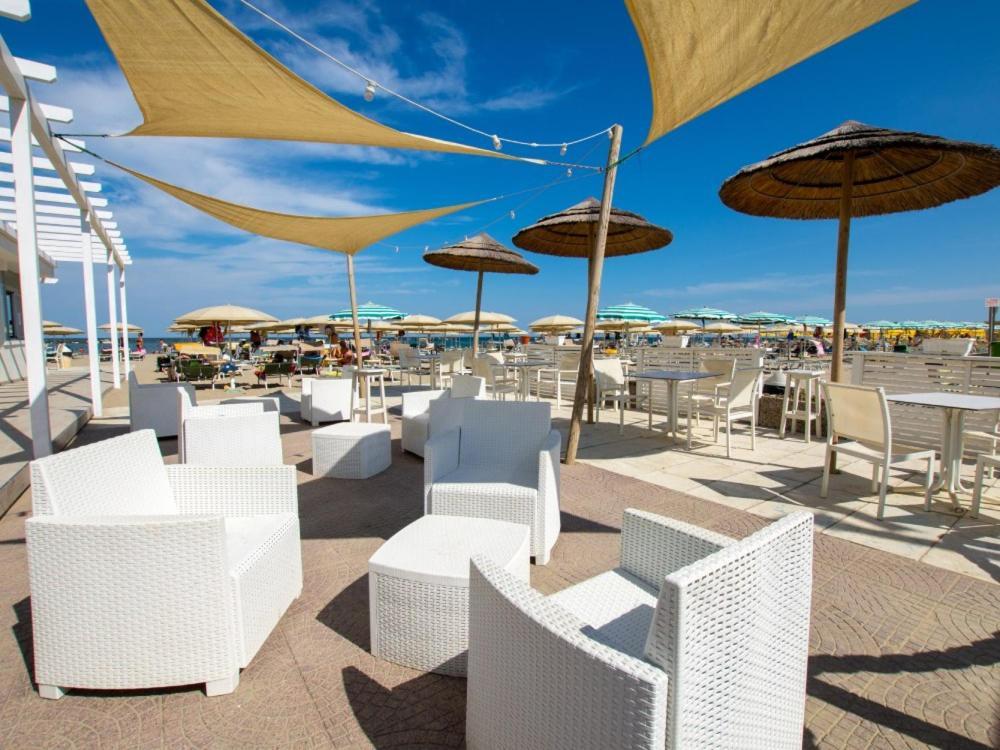 Hotel Marina Beach - Azzurro Club Ravenne Extérieur photo