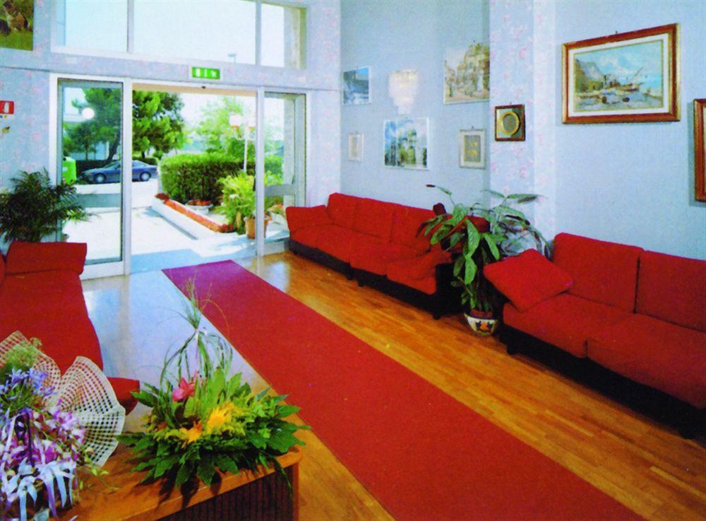Hotel Marina Beach - Azzurro Club Ravenne Extérieur photo