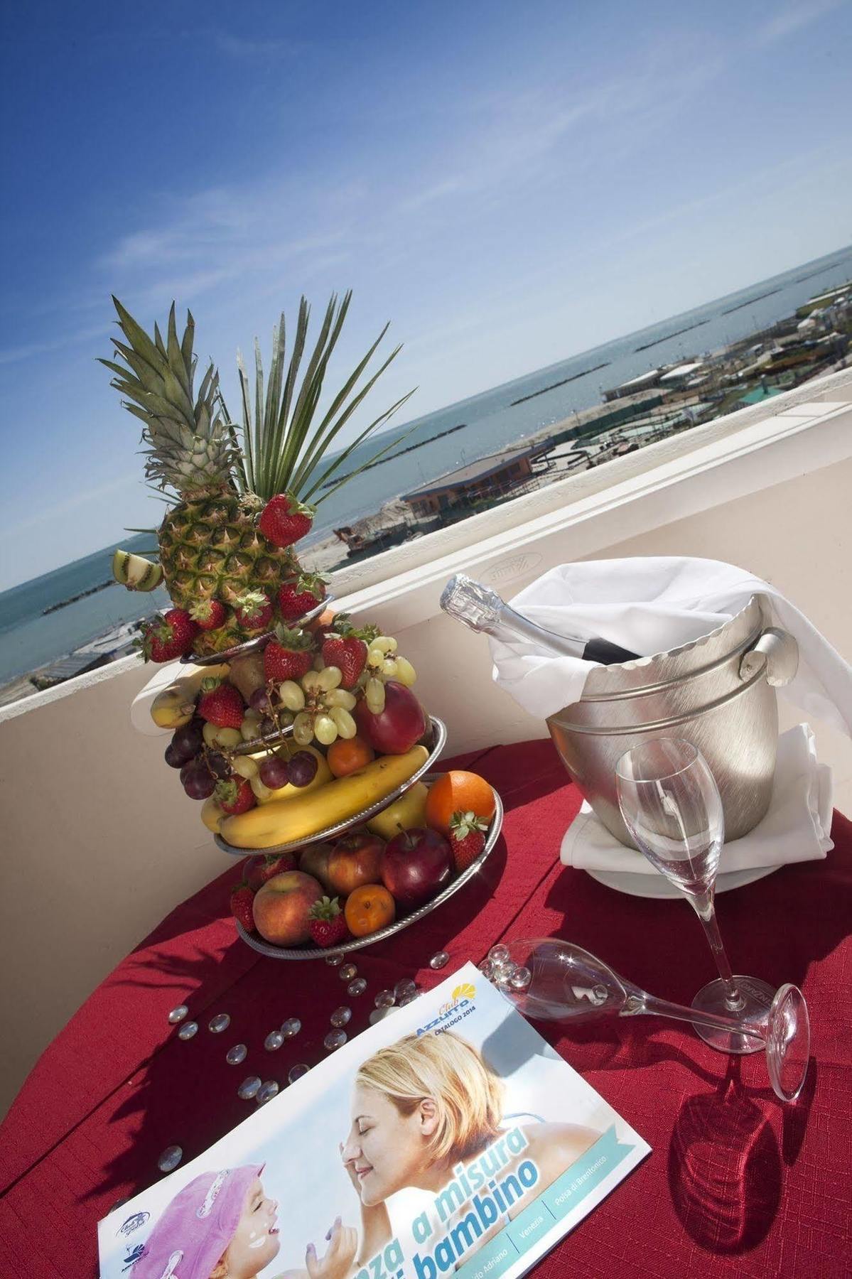 Hotel Marina Beach - Azzurro Club Ravenne Extérieur photo